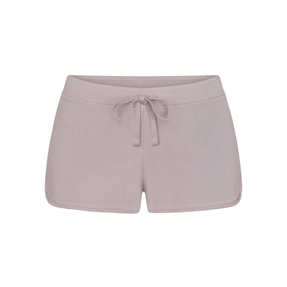 Skims French Terry short in Oyster (s)